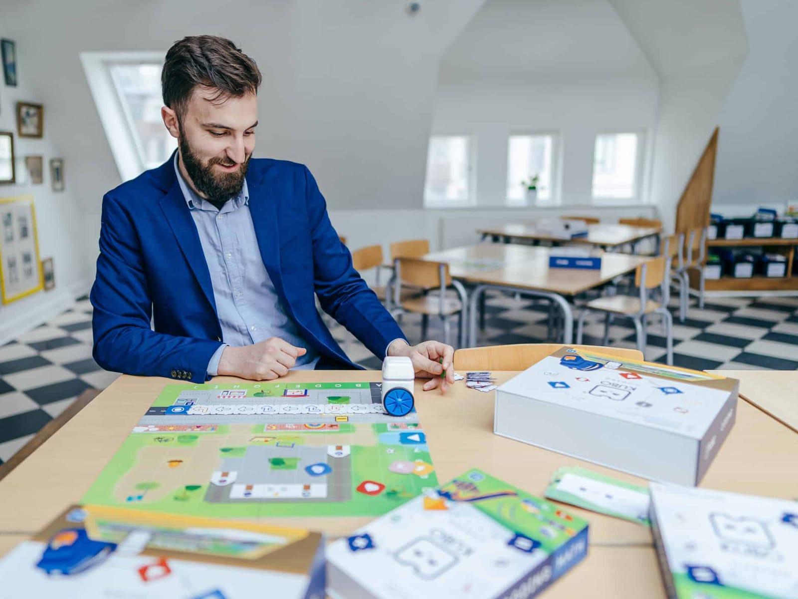 KUBO Coding Starter Set in use in a classroom, image 3